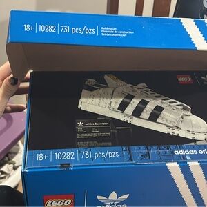 LEGO Adidas Superstar Black and White Set